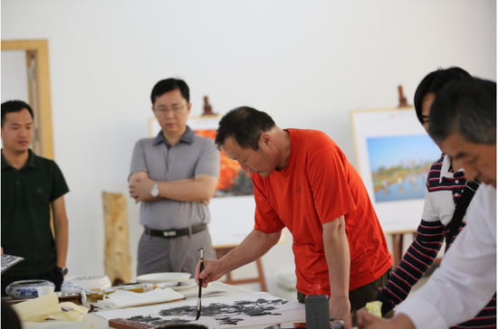 曹州书画院李明晋参加“花缘画语-2017菏泽市中国画名家邀请展”