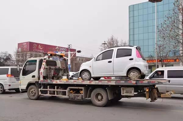 菏泽交警叔叔们又开始查电轿了~无牌电轿已被拖走